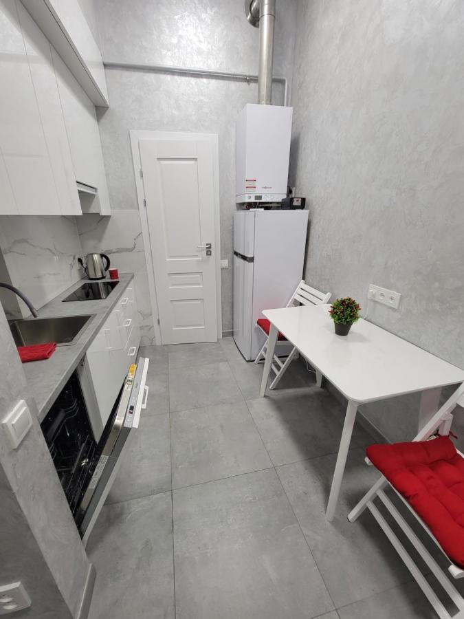 Warm & Cozy Apartment In The Heart Of Historical Lviv Exterior foto